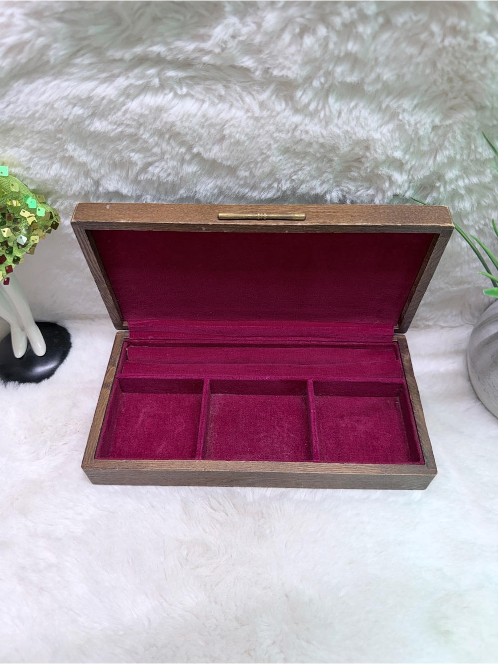 Vintage Black Leather Look & Wood Jewelry Box w/Red Velvet Interior 🔥 - Picture 3 of 6
